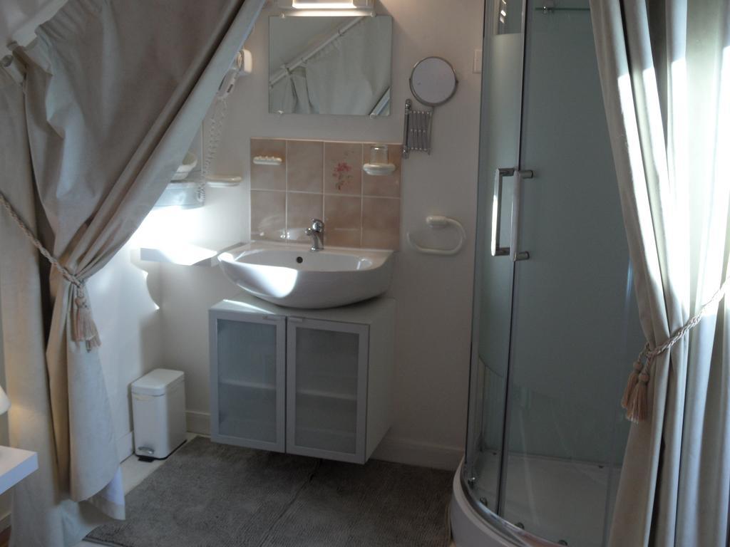 Au Repos Saint-Jean Bed and Breakfast Chinon Rum bild