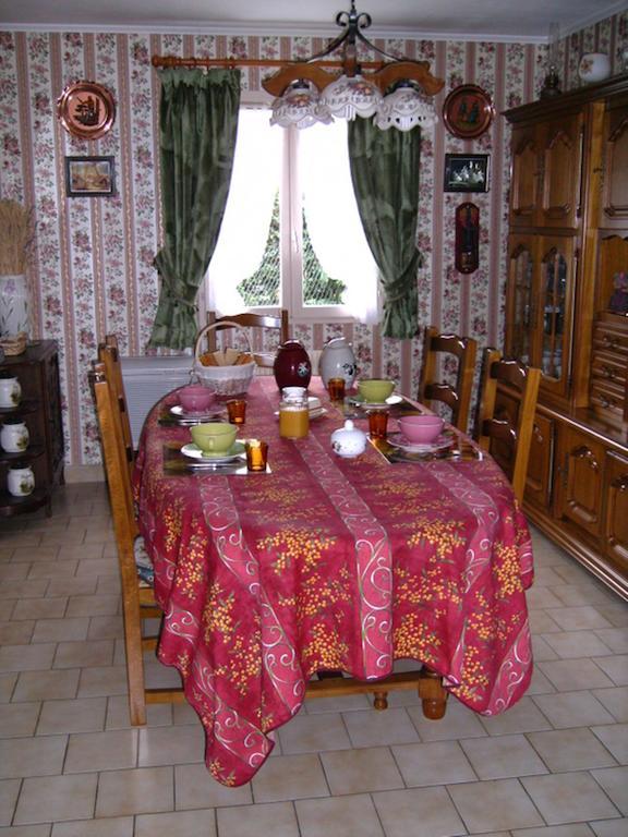 Au Repos Saint-Jean Bed and Breakfast Chinon Exteriör bild